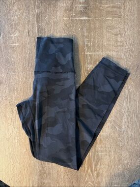 Lululemon Camo Leggings, Size 2